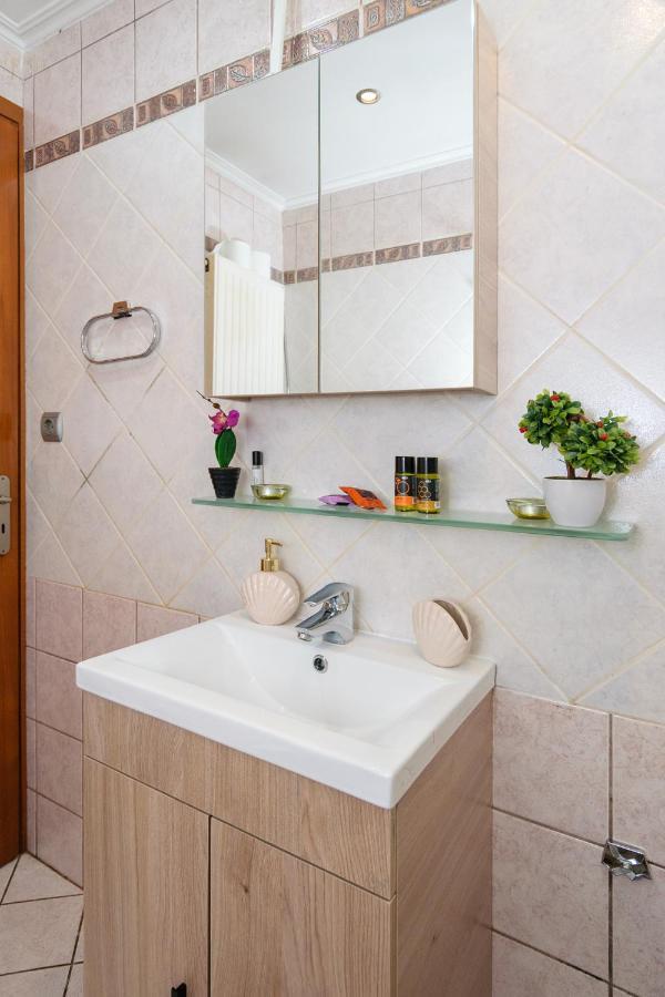 Central Penthouse In Quiet Neighborhood Near Sandy Beach Ханья Экстерьер фото